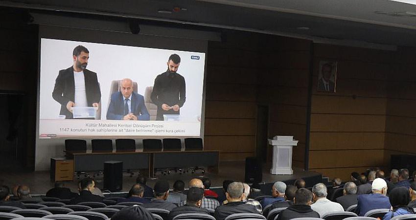 HAK SAHİPLERİ EVLERİNİ GÖREMİYOR